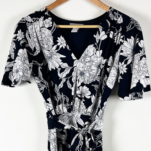 2/$20 H&M Floral Dress XS - Picture 4 of 4